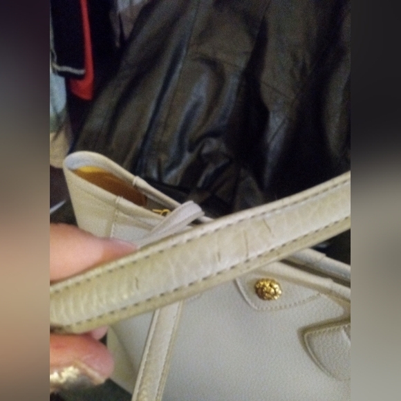 Anne Klein Tote - Picture 7 of 16